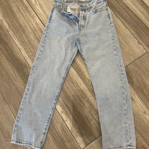 Levis size 25